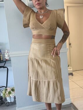 Beige Women’s Tiered Midi Skirt
